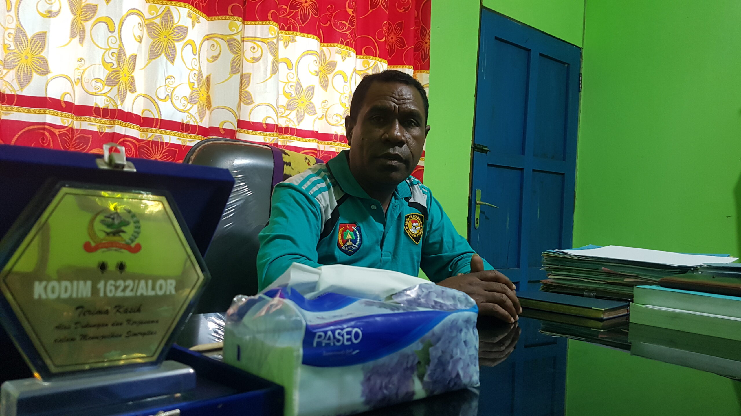 Kepala Badan Kesbangpol Kabupaten Alor, Mesak Blegur, S.Pi. FOTO:MW/RP