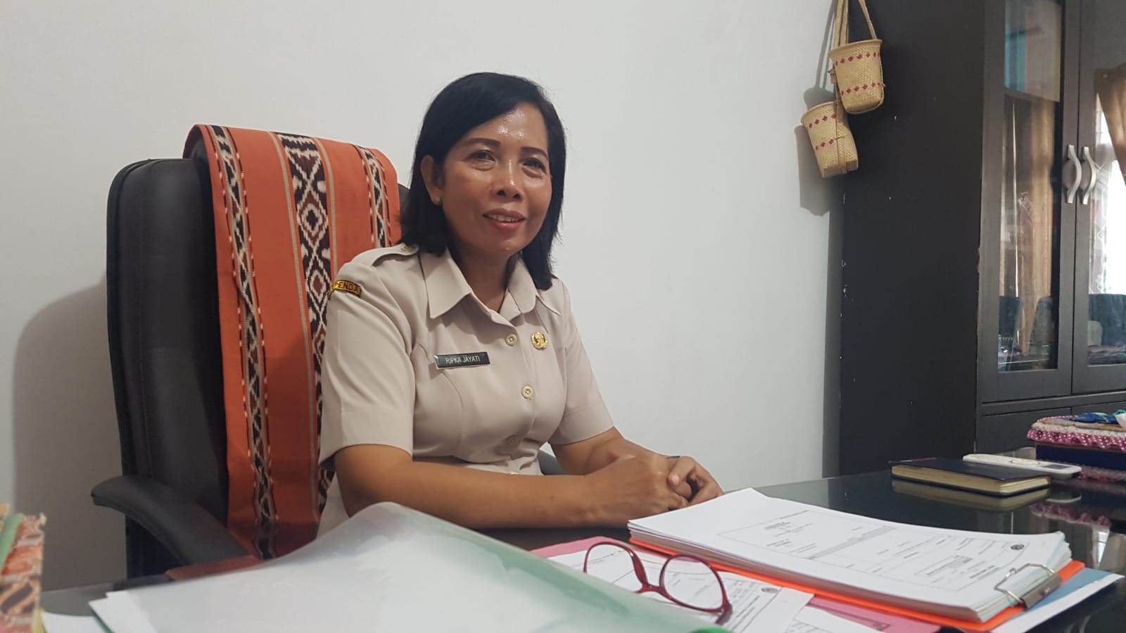 Kepala Badan Pendapatan Kabupaten Alor Ribka Jayati, S.Sos, M.Si. FOTO:OM MO/RP