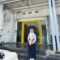 Arrahmadania Saqeena Kamahi dalam satu sesi foto usai menjalani pemeriksaan kesehatan di Prodia Kupang. FOTO:DOK