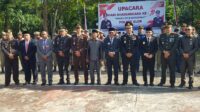 Bupati dan Wakil Bupati Alor, Kapolres Alor bersama pejabat teras daerah lainnya dalam satu sesi foto usai Upacara Hari Bhayangkara ke-79 di Lapangan Upcara Kantor Bupati Alor, 01 Juli 2025. FOTO: OM MO/RP