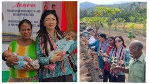 Ny. Lidya Siawan Winarno, Ketua Tim Penggerak PKK Kabupaten Alor, ketika bersama masyarakat di Desa Mataru Selatan, Kecamatan Mataru, Kabupaten Alor, Senin (30/6/2025). Foto: TimIskandarRocky