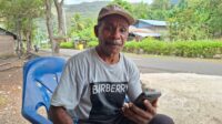 Kepala Desa Manetwati, Daniel Karlani. foto: om mo/rp